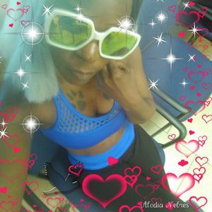 Meet your Posher, Ashley